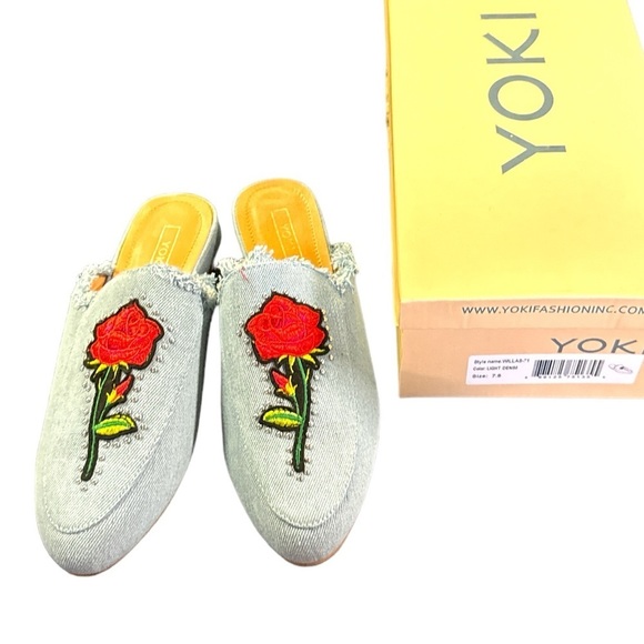 NIB Yoki Willas Light Denim Embroidered Rose Mules - Picture 1 of 3